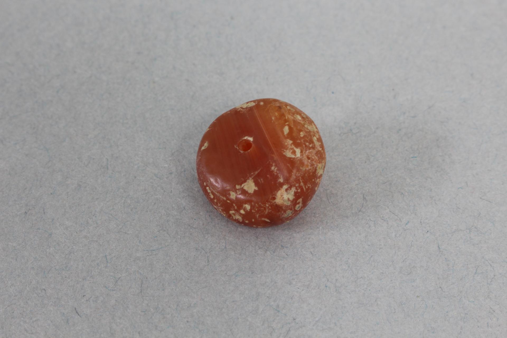 东汉红色玛瑙珠