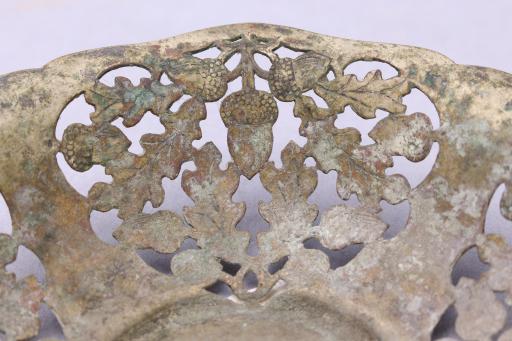 清花口镂空壁铜碟