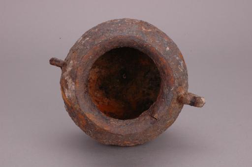 汉鼓腹环耳圜底铁鍪