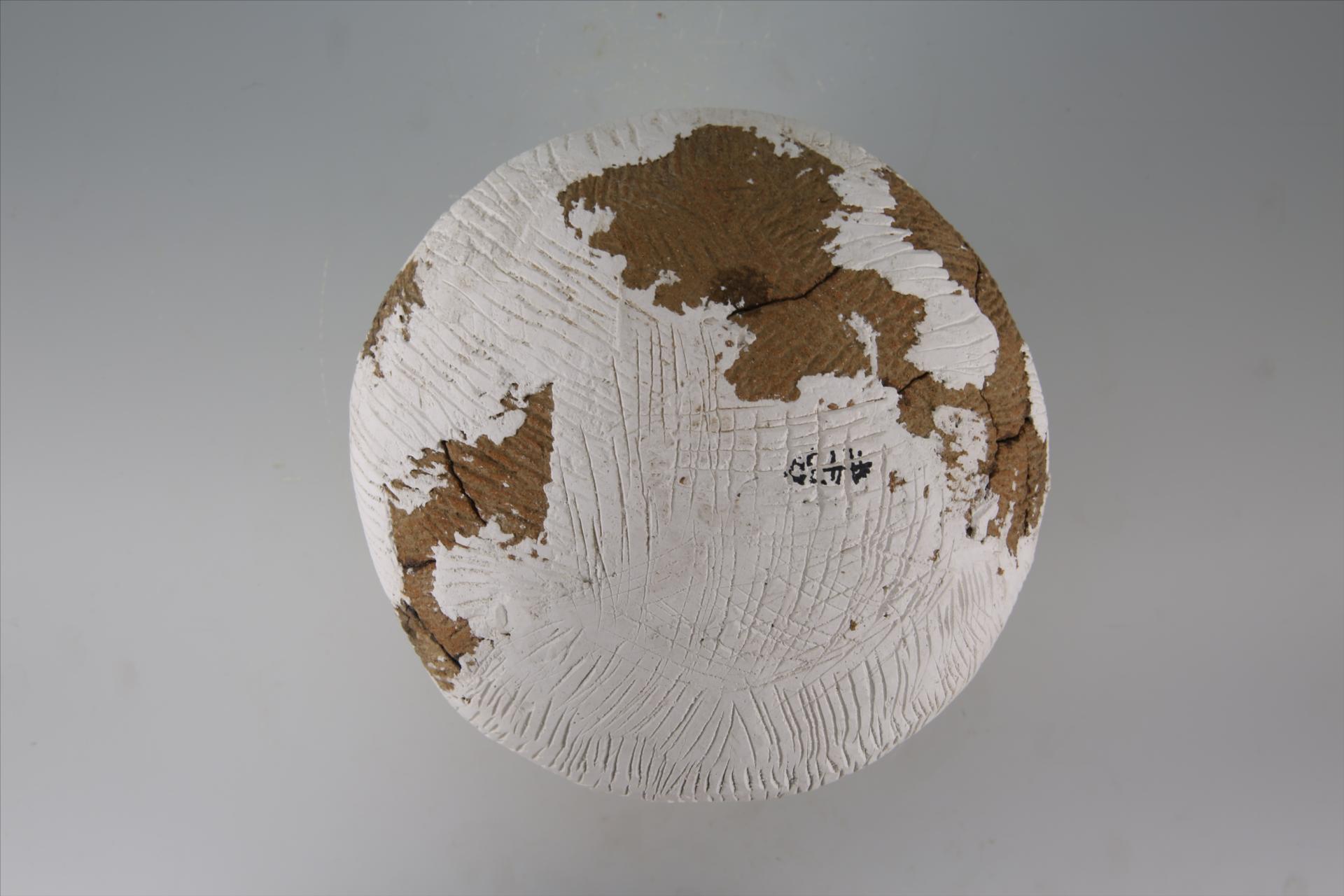 商敞口束颈球腹绳纹夹砂灰陶釜