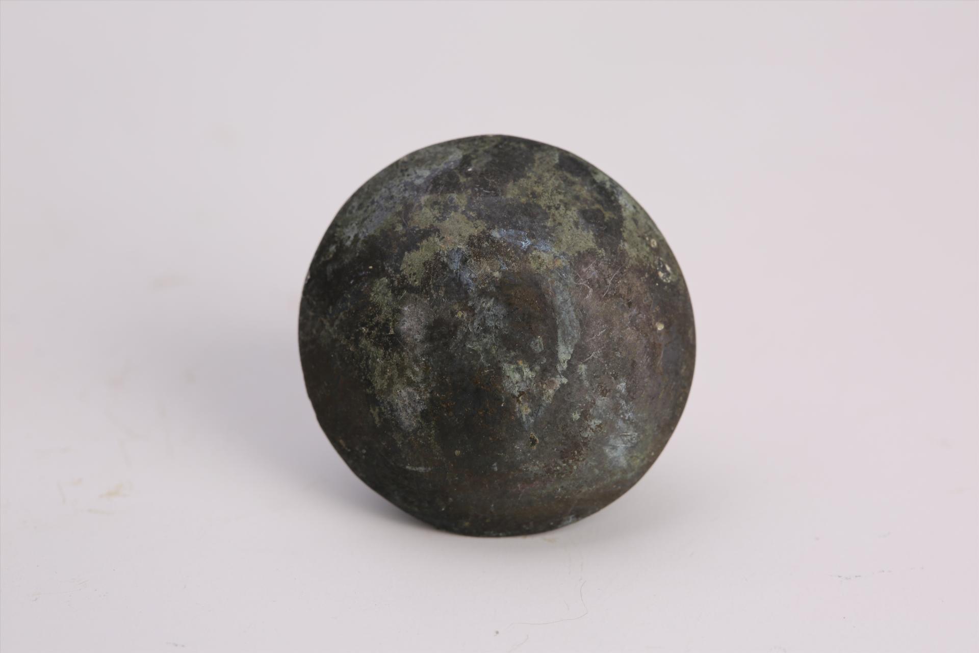 春秋时期圆形铜扣件