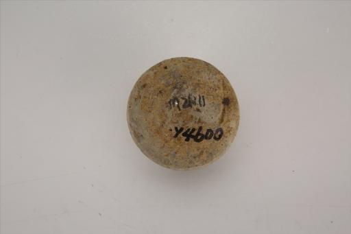 东汉侈口扁折腹泥质灰陶罐