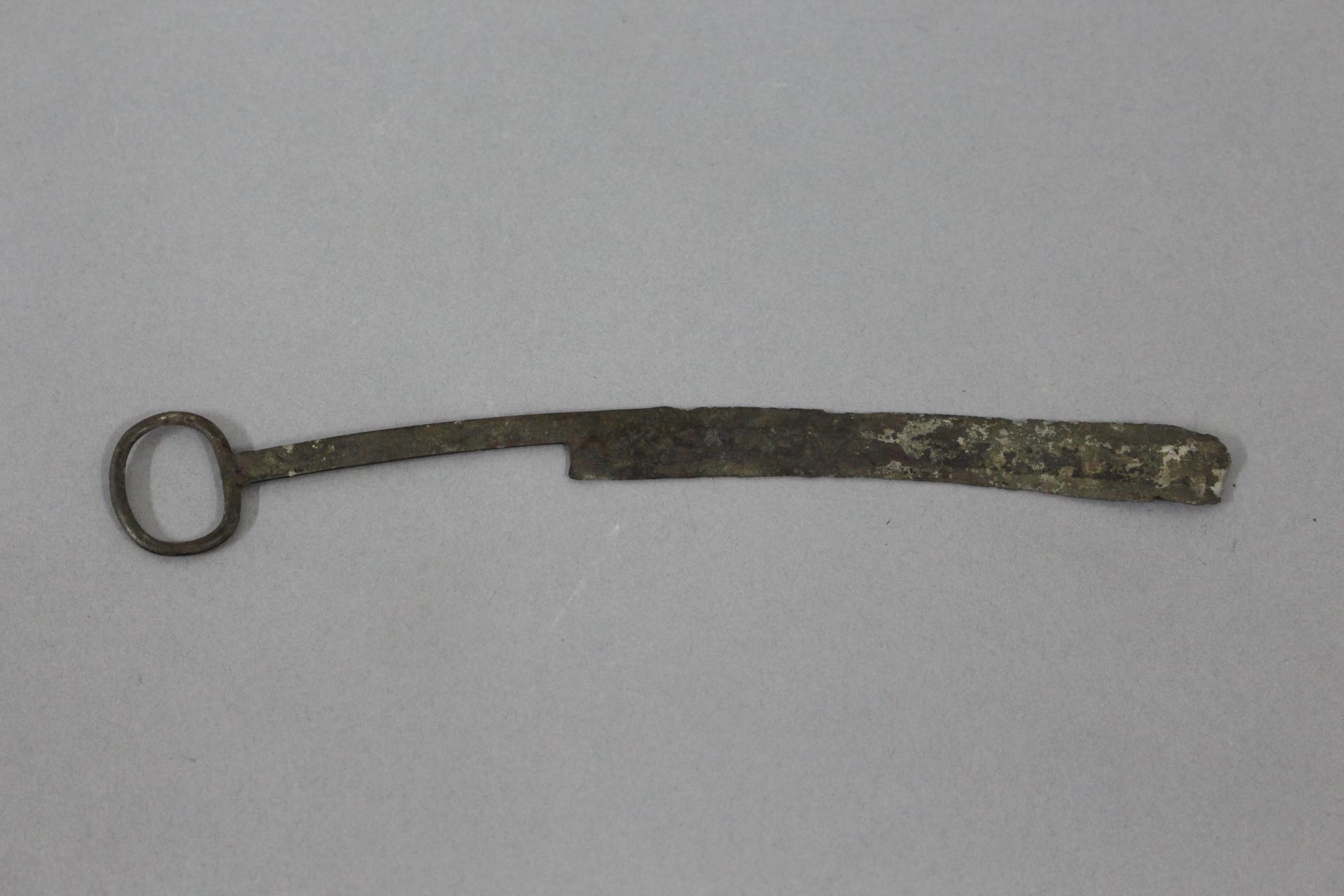 战国时期素面铜削刀