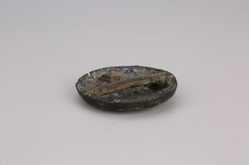 春秋时期圆形弧面联珠纹铜扣件