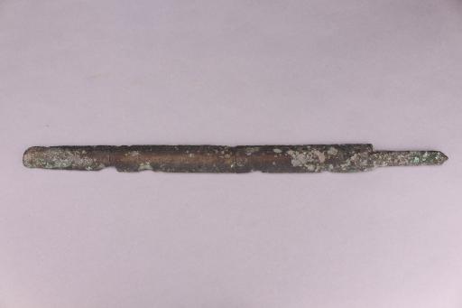 战国时期平脊铜剑