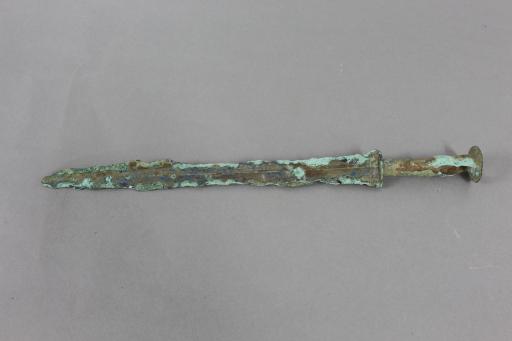 战国时期空心茎素面青铜剑