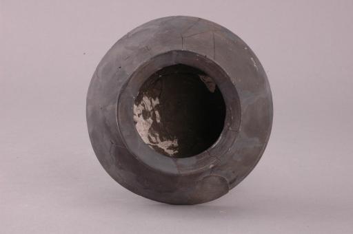 新石器时代屈家岭文化折腹黑陶盂形器