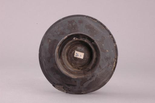 新石器时代屈家岭文化折腹黑陶盂形器