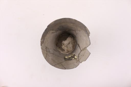 新石器时代屈家岭文化斜腹平底凹弦纹黑陶杯