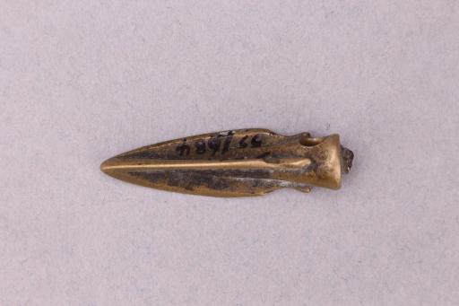 战国时期三翼圆穿铜箭镞