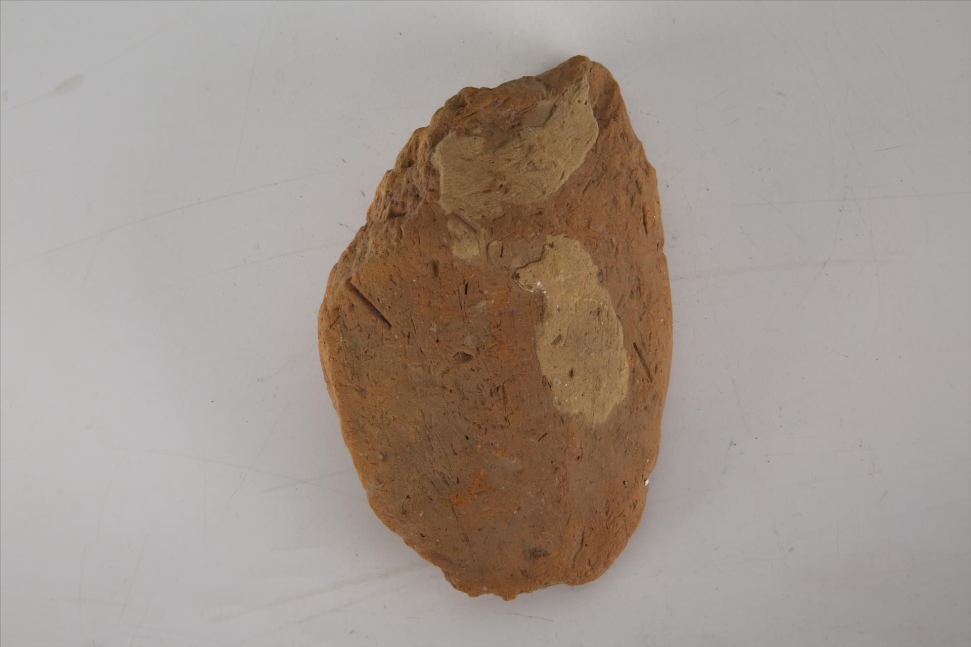 唐夹细砂红陶泥塑莲瓣