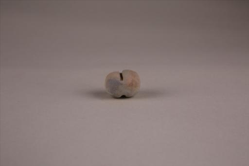 商圆形凹槽夹细砂黄褐陶网坠