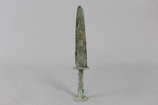 战国时期扁空心茎血槽铜匕首