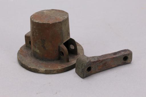 战国时期多棱形铜车軎