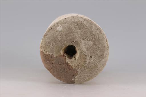 新石器时代大溪文化弧顶斜直壁刻划斜线网格纹夹砂红陶支座