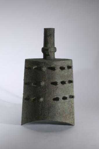 西周晚期雷纹铜甬钟