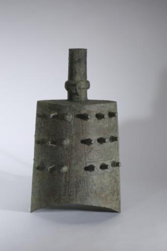 西周晚期雷纹铜甬钟