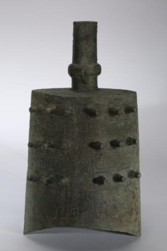 西周晚期雷纹铜甬钟