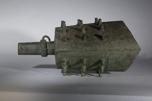 西周晚期雷纹铜甬钟