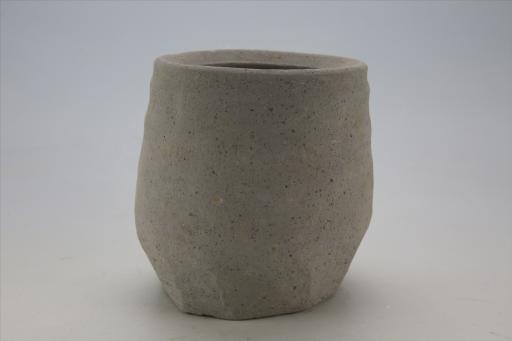 东汉直口筒形腹削棱夹细砂灰陶井