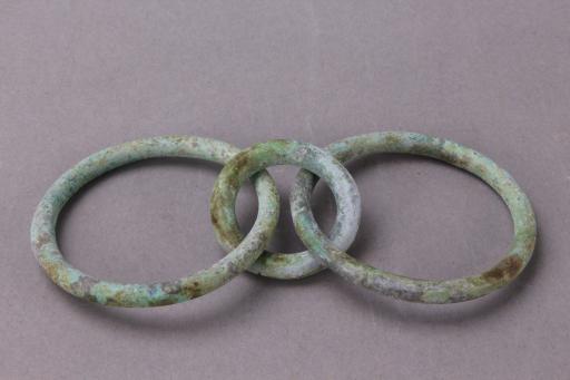 战国时期素面三连铜环
