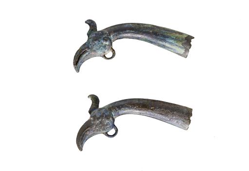 战国时期凤首铜构件