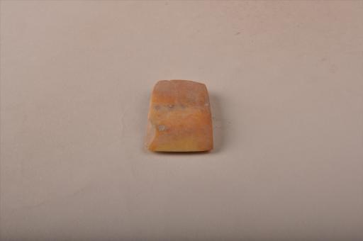新石器时代屈家岭文化弧顶弧刃黄褐色石锛
