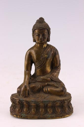 清黄铜释迦牟尼佛