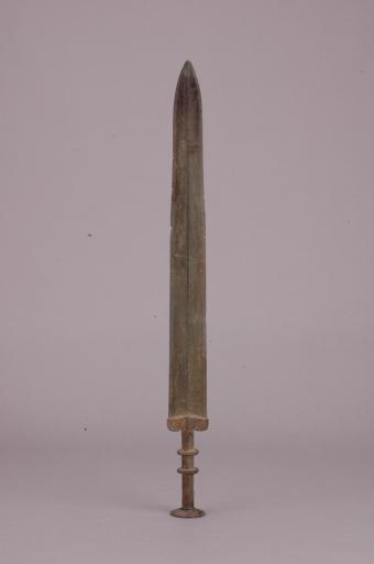 战国中期双箍铜剑