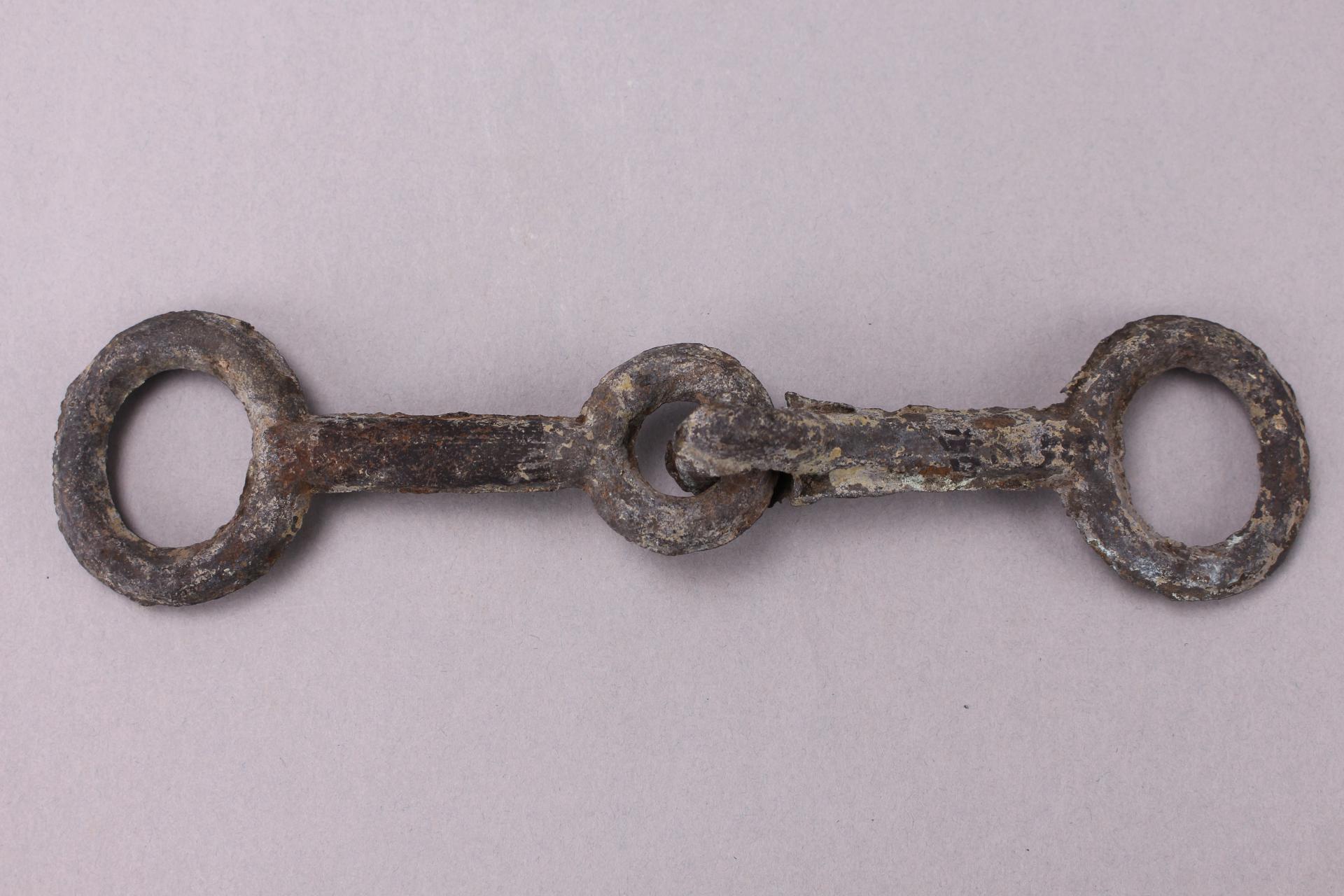 春秋时期素面铜马衔