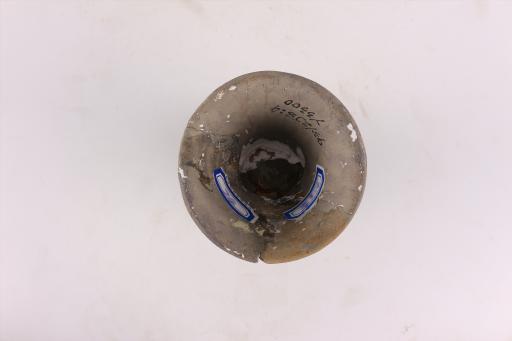 新石器时代屈家岭文化侈口弧腹高圈足黑陶杯