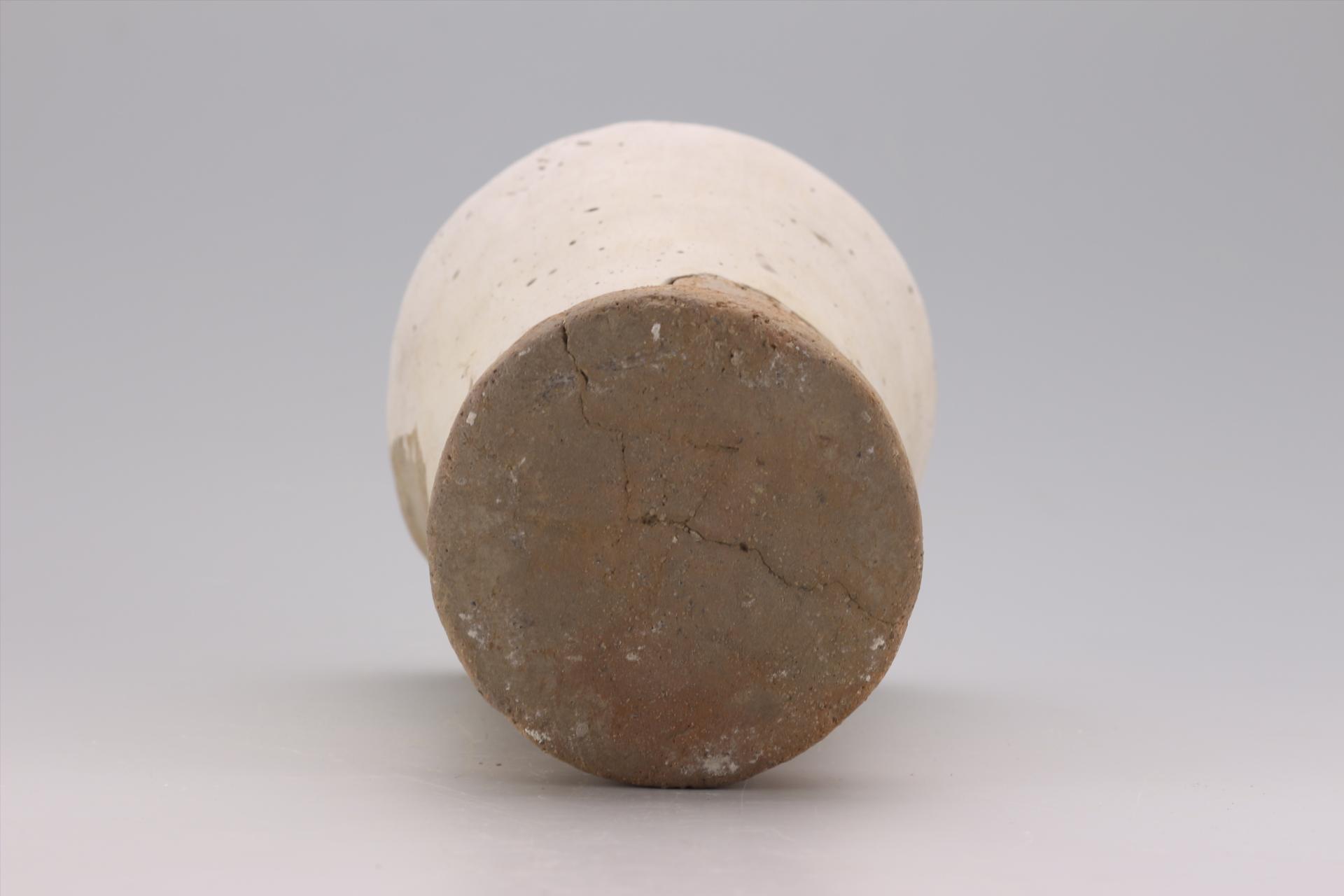 新石器时代屈家岭文化红陶支座