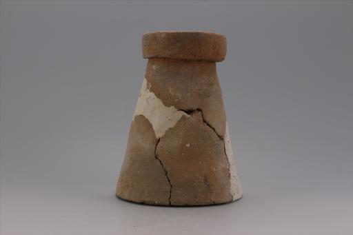 新石器时代屈家岭文化红陶支座