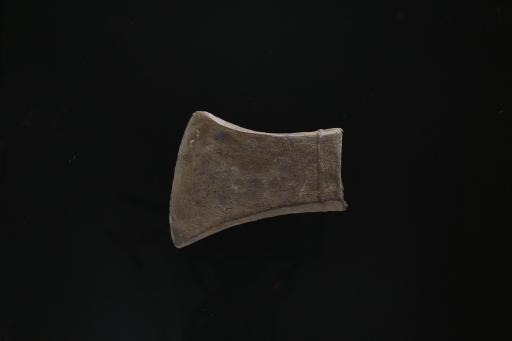 战国时代长方形銎铜斧