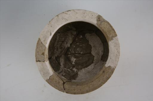 汉直口折肩直腹平底夹砂灰陶井