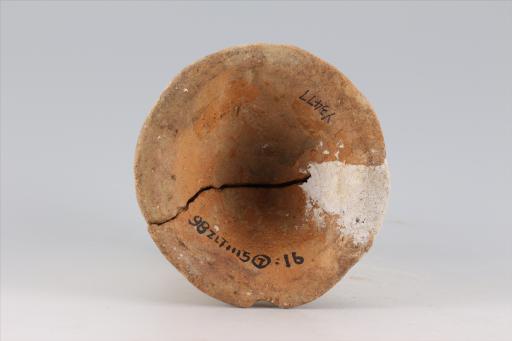 新石器时代大溪文化弧顶喇刻划线纹红陶支座