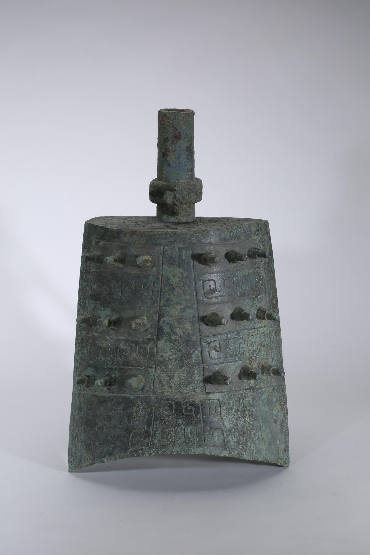 西周晚期雷纹铜甬钟