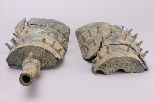 西周晚期雷纹铜甬钟