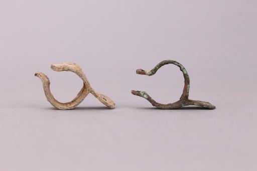 西汉穿孔铜扣