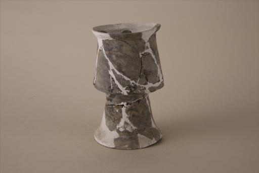 新石器时代屈家岭文化折腹高圈足灰黑陶杯