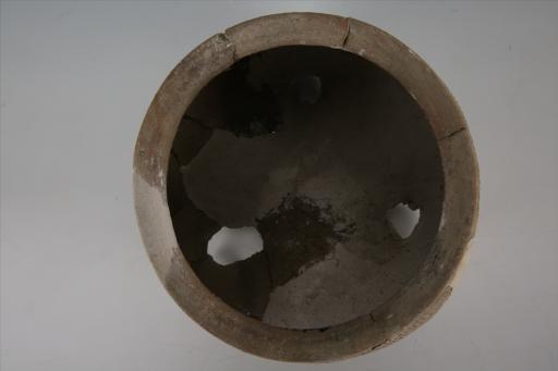 战国时期敛口弧腹锥足绳纹夹砂红褐陶鬲