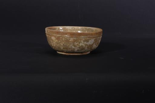 西晋侈口弧腹矮圈足青釉瓷碗