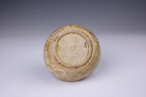 西晋侈口弧腹矮圈足青釉瓷碗