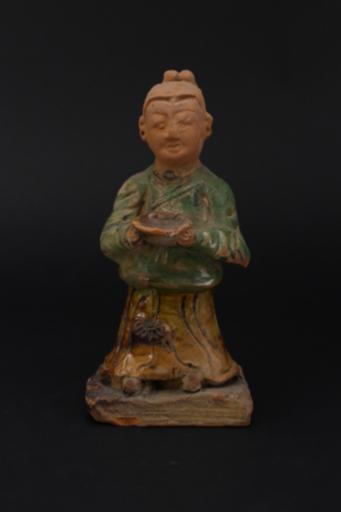 宋执钵三彩陶俑