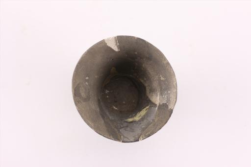 新石器时代大溪文化斜腹矮圈足黑陶杯