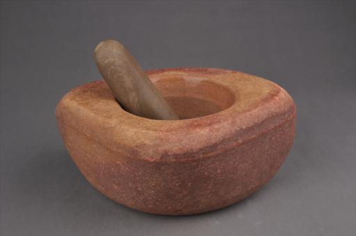 春秋时期菱形臼圆形臼窝圆柱形杵石研磨器