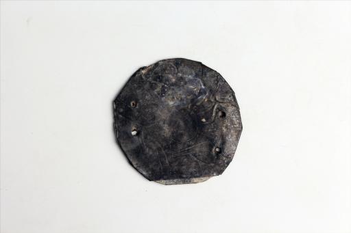 春秋时期圆形包锡箔锡饰片