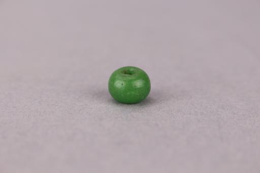 中华民国穿孔绿色玉珠