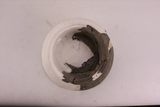 新石器时代屈家岭文化镂孔圈足黑陶盘