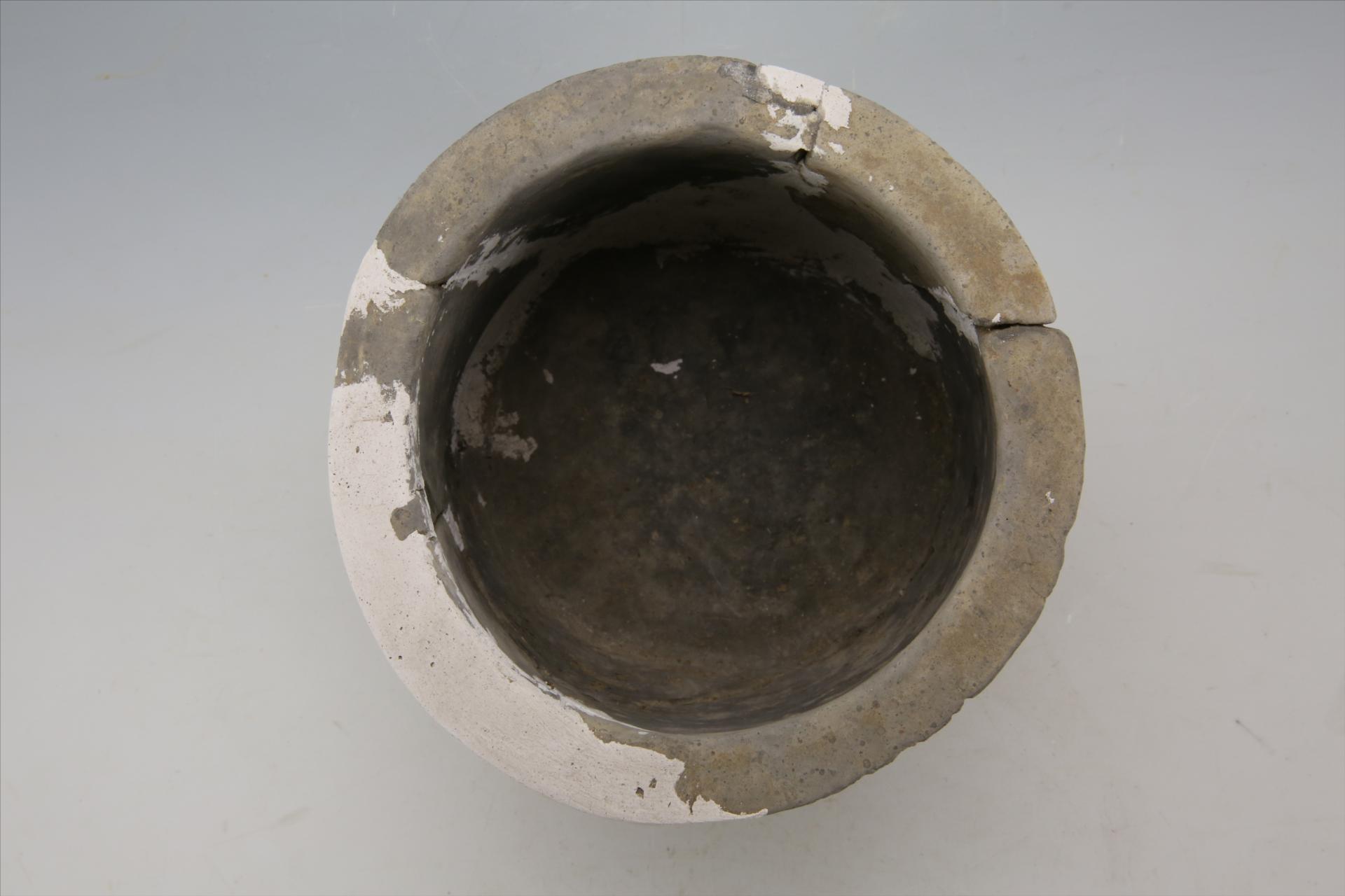 东汉直口筒形腹泥质灰陶井